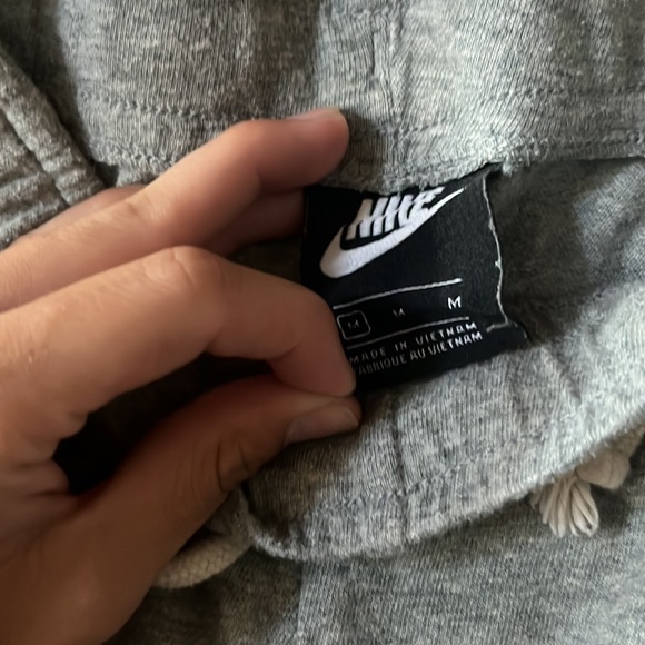 too big - Picture 3 of 3